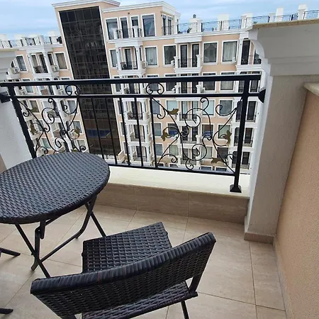 Sunshine Rose - Sea View, Neubau, Luxus Apartment Sveti Vlas
